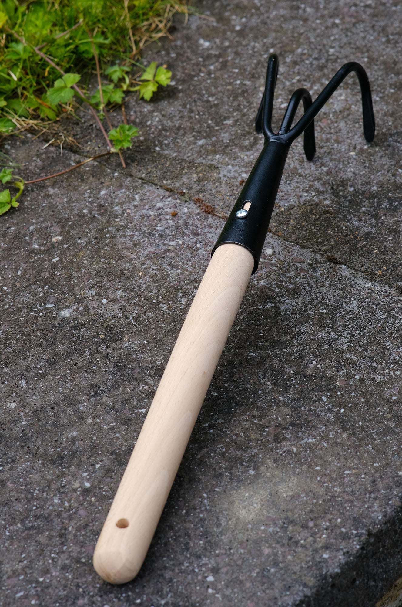 Cultivator - Green's of Ireland Online Garden Shop.  Tools, Avergon, Daffodil Bulbs, Tulip Bulbs, Crocus Bulbs, Autumn Bulbs, Bulbs, Cheap Bulbs